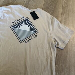 Hurley Surf Co Men's‎ SS Diamond Sunrise Graphic Tee Size X-Large Beige NEW